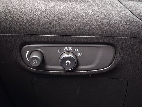 Certified 2025 Buick Encore GX Preferred image 22