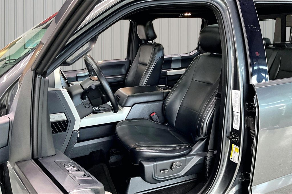 Used 2017 Ford F150 Lariat w/ Equipment Group 502A Luxury AWD/4WD image 20