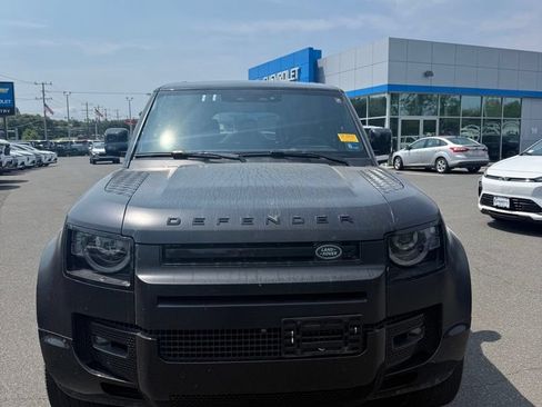 Used 2024 Land Rover Defender 130 X AWD/4WD image 3