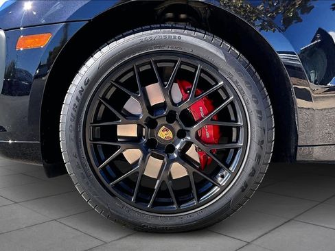 Used 2021 Porsche Macan GTS image 10