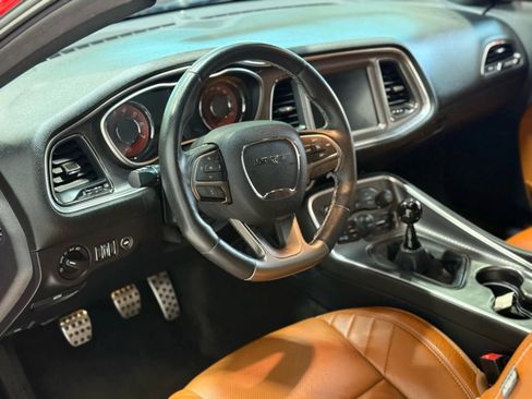 Used 2015 Dodge Challenger SRT Hellcat image 15