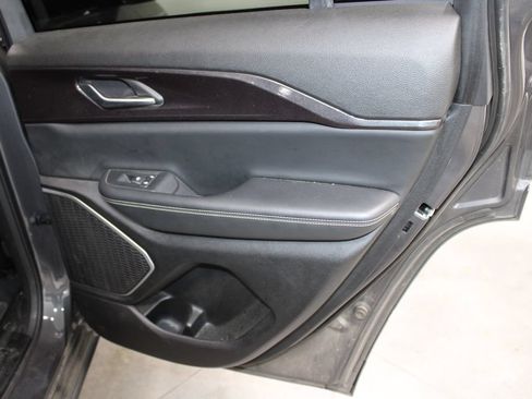 Used 2022 Jeep Grand Cherokee Altitude RWD image 29