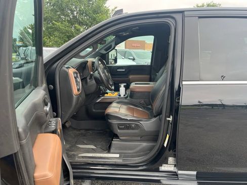 Used 2020 Chevrolet Silverado 3500 High Country w/ Technology Package AWD/4WD image 6