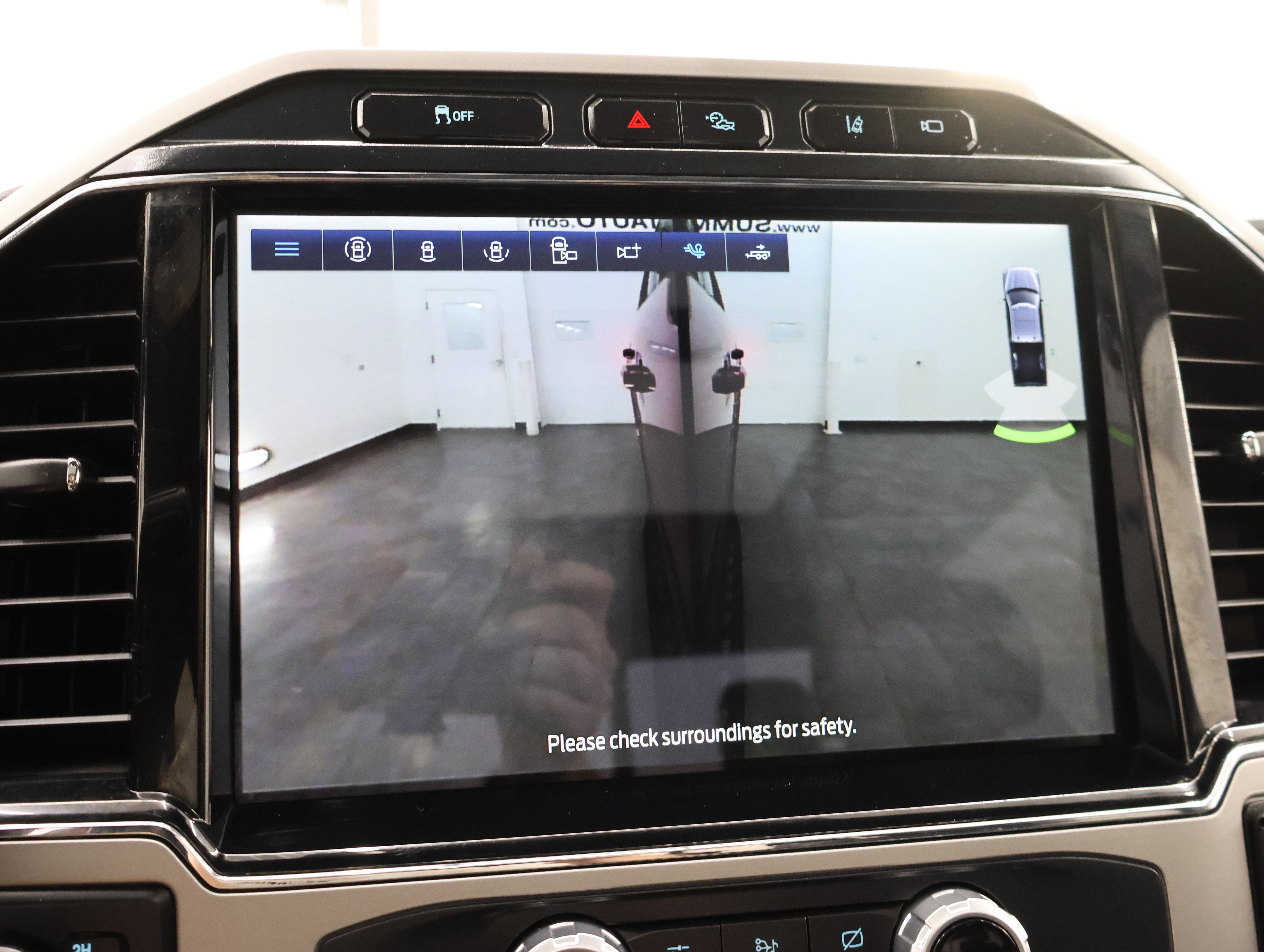 Used 2022 Ford F250 Lariat w/ Tremor Off-Road Package AWD/4WD image 21