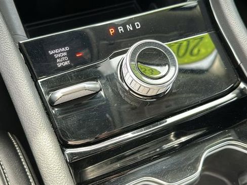 Used 2023 Jeep Grand Cherokee L Limited AWD/4WD image 18