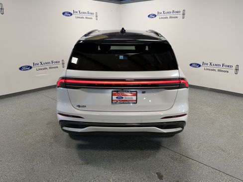 New 2026 Lincoln Nautilus Reserve w/ Jet Appearance Package AWD/4WD image 33