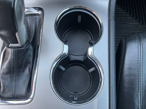 Used 2019 Jeep Grand Cherokee Altitude AWD/4WD image 17