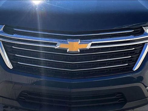 Used 2023 Chevrolet Traverse LT image 31