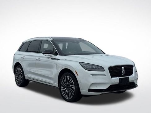 Certified 2022 Lincoln Corsair Reserve w/ Equipment Group 201A image 4