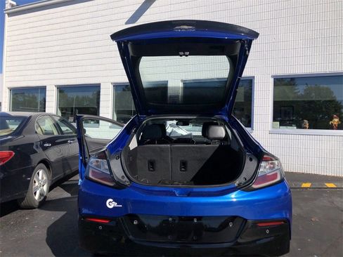 Used 2017 Chevrolet Volt Premier w/ Driver Confidence II Package image 22