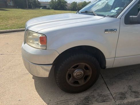 Used 2006 Ford F150 XLT RWD image 2