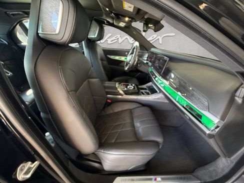 Used 2025 BMW 740i RWD image 24