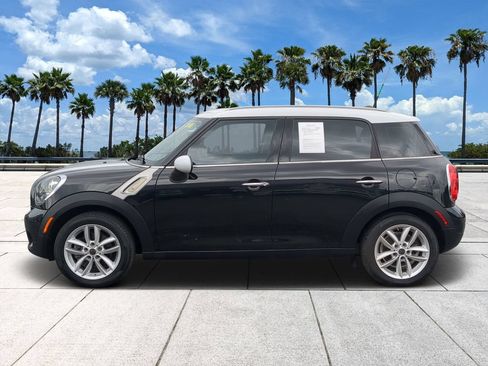 Used 2012 MINI Cooper Countryman FWD image 2