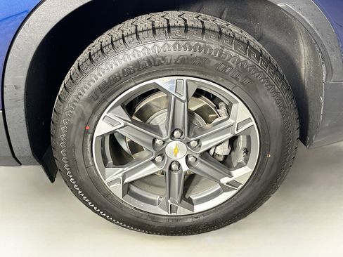 Used 2023 Chevrolet Blazer LT image 11