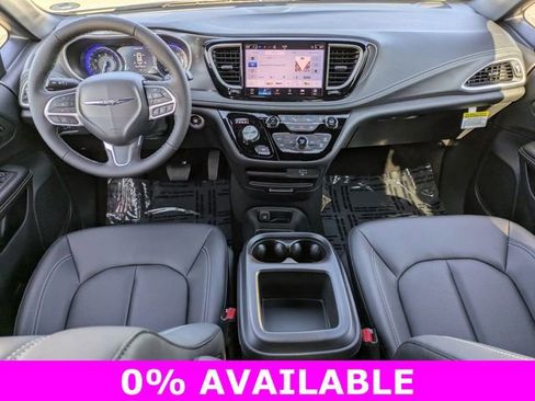 New 2026 Chrysler Pacifica Select FWD image 19