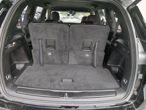 Certified 2025 Jeep Grand Cherokee L Limited w/ Black Appearance Package RWD image 13
