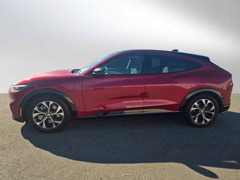 Used 2023 Ford Mustang Mach-E Premium image 6