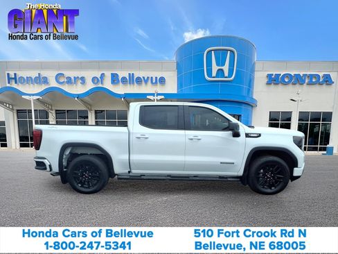 Used 2025 GMC Sierra 1500 Elevation AWD/4WD image 4