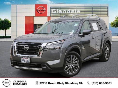 Certified 2024 Nissan Pathfinder SL w/ SL Premium Package image 1