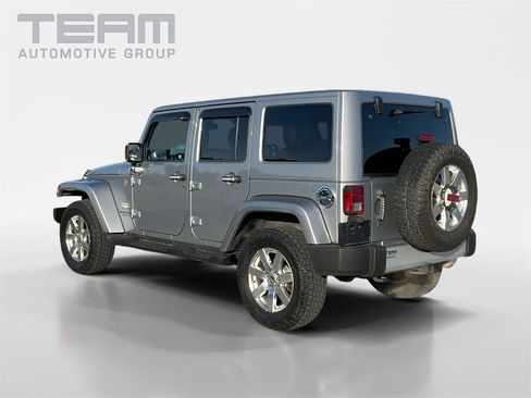 Used 2015 Jeep Wrangler Unlimited Sahara w/ Dual Top Group image 5