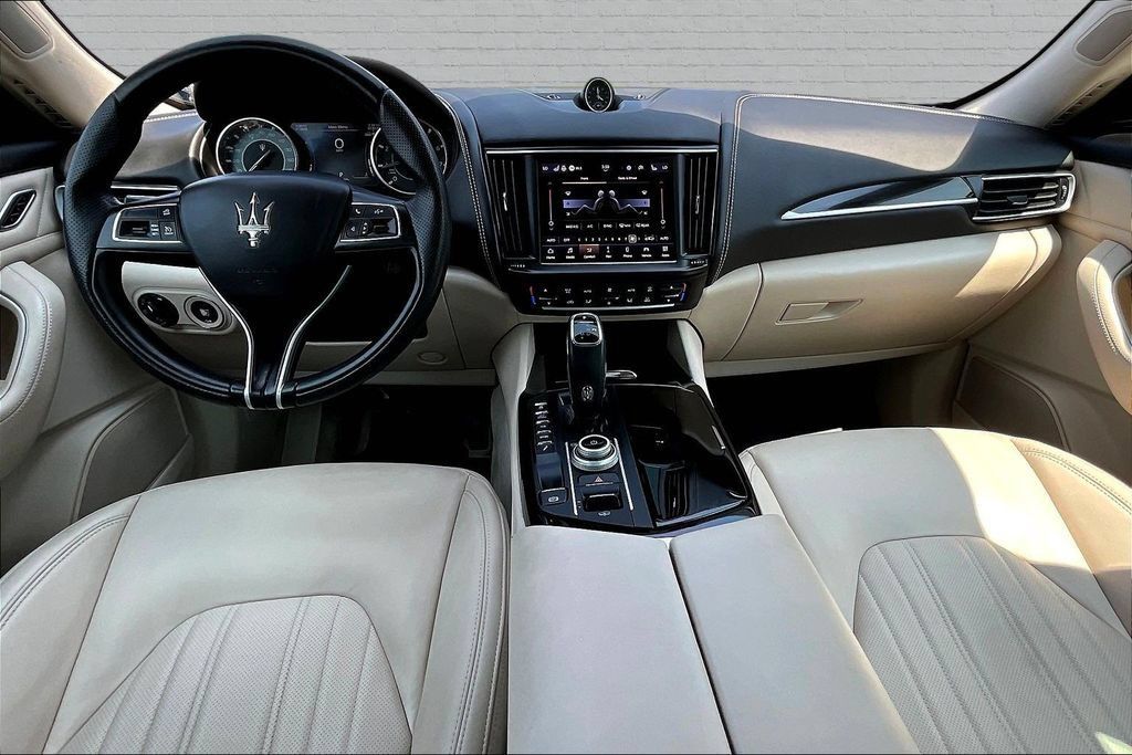Used 2022 Maserati Levante Modena AWD/4WD image 7