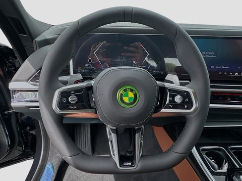 New 2026 BMW 750e xDrive w/ Premium Package image 8