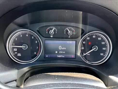 Used 2021 Buick Enclave Essence w/ Sound and Sites Package image 23