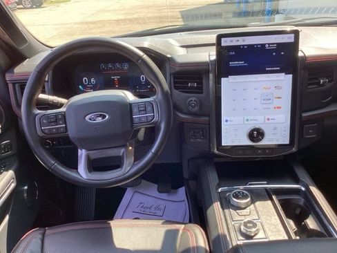 Used 2023 Ford Expedition Limited AWD/4WD image 19