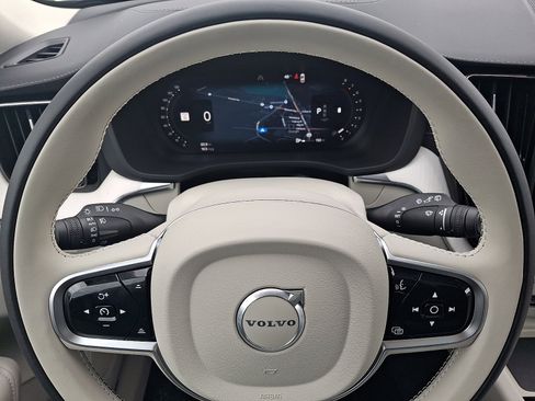 New 2026 Volvo XC60 B5 Ultra w/ Protection Package Premier AWD/4WD image 17