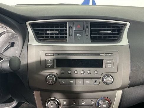 Used 2014 Nissan Sentra SV FWD image 26