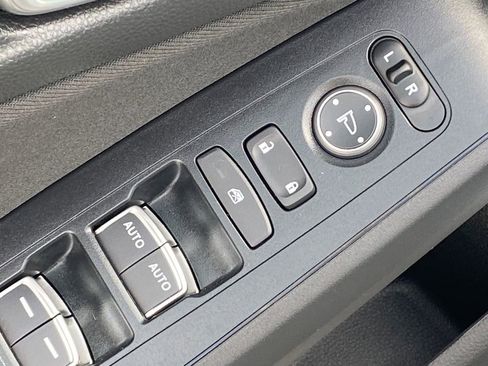 Used 2025 Honda Civic Sport image 25