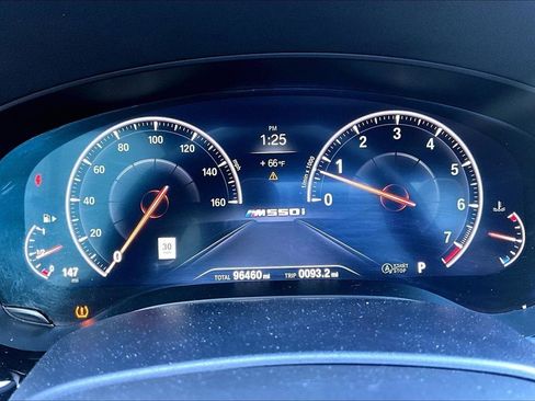 Used 2019 BMW M550i xDrive image 13