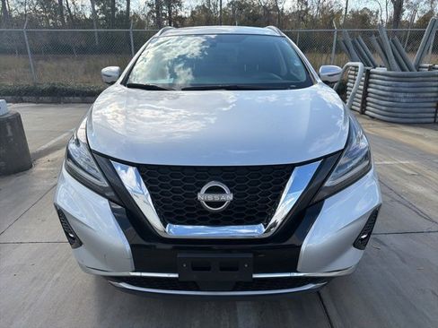 Used 2023 Nissan Murano SV image 2