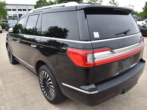 Used 2019 Lincoln Navigator Black Label w/ Cargo Package AWD/4WD image 9