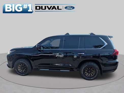 Used 2019 Lexus LX 570 4WD w/ Luxury Package image 7