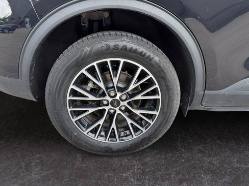 Used 2025 Ford Escape SE FWD image 28