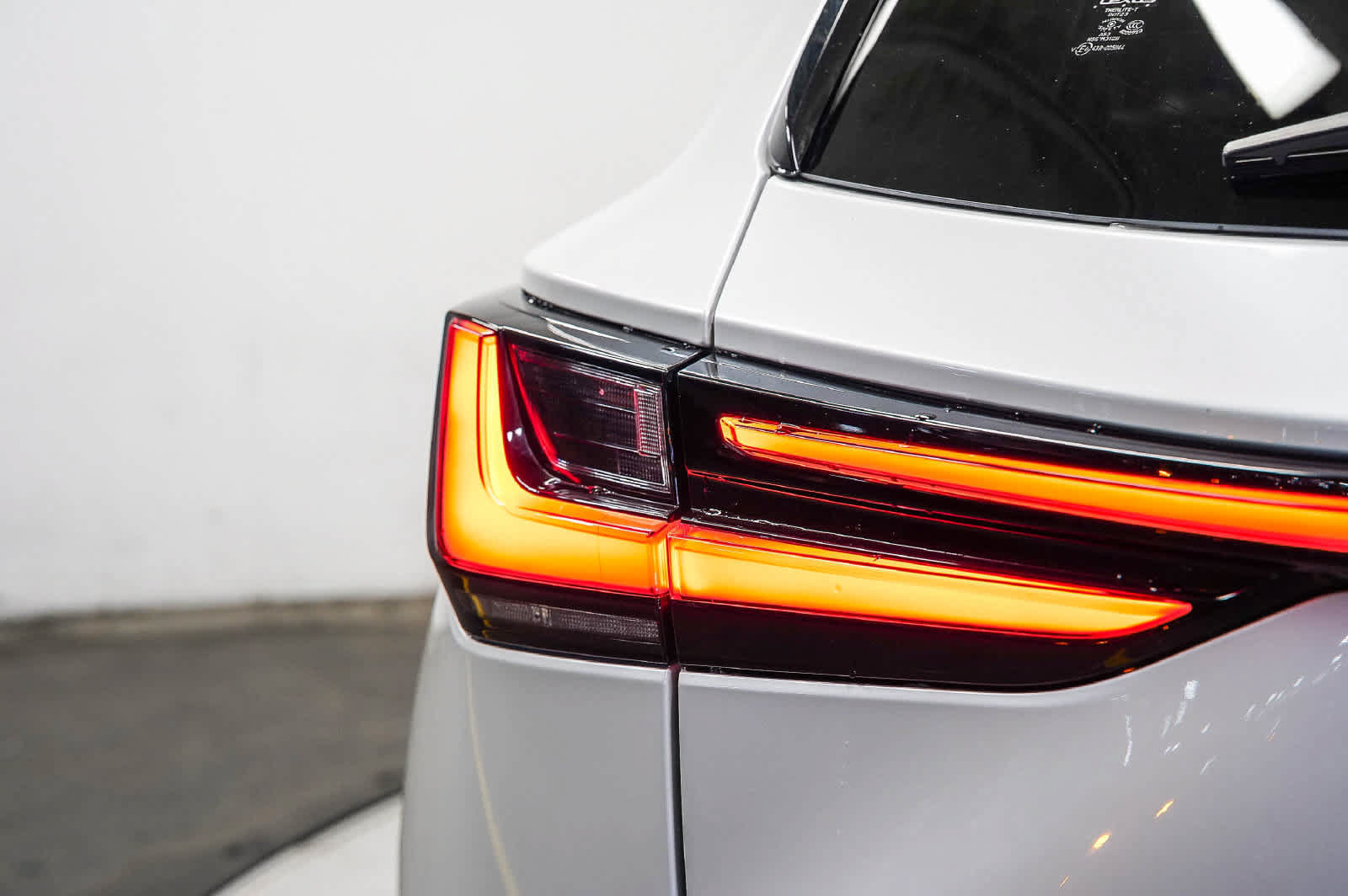 Used 2024 Lexus NX 350h AWD image 11