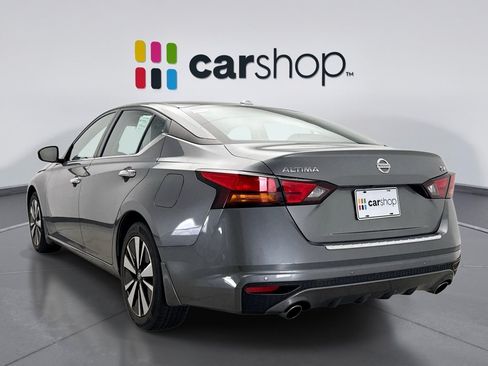 Used 2022 Nissan Altima 2.5 SV w/ SV Premium Package FWD image 3