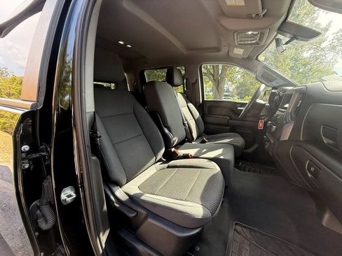 Used 2019 Chevrolet Silverado 1500 Custom Trail Boss w/ Custom Convenience Package AWD/4WD image 21