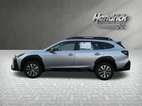 Certified 2025 Subaru Outback image 6