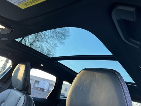 New 2026 Volvo XC60 B5 Ultra w/ Climate Package image 24