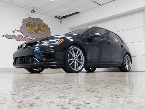Used 2019 Volkswagen Golf R 4-Door AWD/4WD image 7