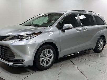 Certified 2025 Toyota Sienna Limited