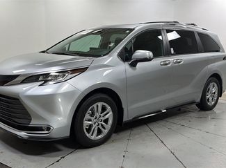 Certified 2025 Toyota Sienna Limited video 1