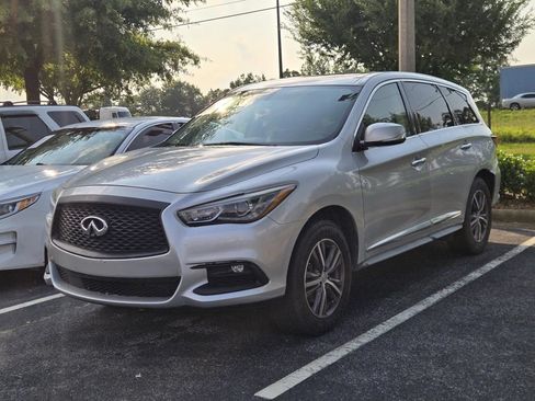 Used 2017 INFINITI QX60 FWD image 4