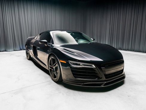 Used 2014 Audi R8 V10 image 8