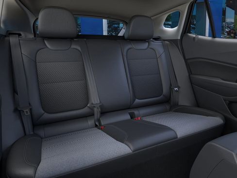 New 2026 Chevrolet Trax LT image 17