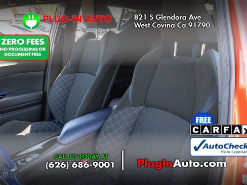 Used 2020 Toyota C-HR XLE FWD image 6