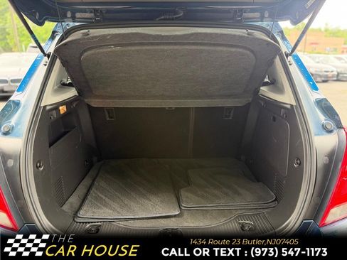 Used 2020 Chevrolet Trax LT w/ Driver Confidence Package AWD/4WD image 17
