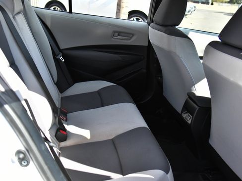 Used 2025 Toyota Corolla LE w/ LE Premium Package FWD image 41